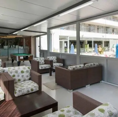 Апарт-отель Medplaya Esmeraldas Тосса-де-Мар