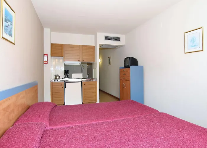 Lägenhetshotell Medplaya Esmeraldas Tossa de Mar