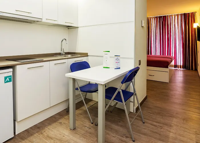 Apart-hotel Medplaya Esmeraldas Tossa de Mar